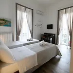 Affittacamere Fourooms Museo Filangieri By Dimorra 4*