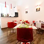 Affittacamere Fourooms Museo Filangieri By Dimorra 4*