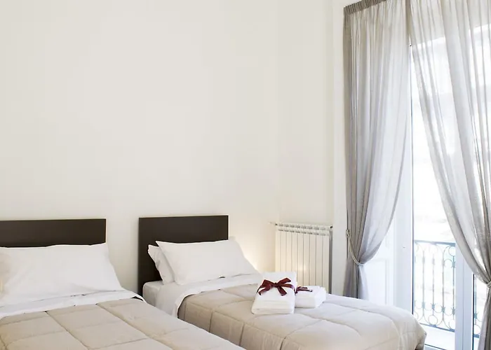 Fourooms Museo Filangieri By Dimorra 招待所 那不勒斯